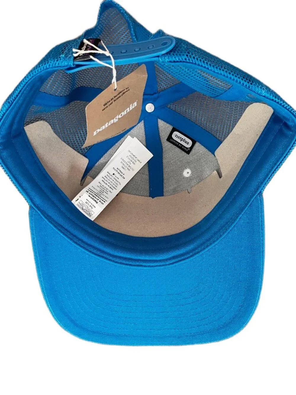 Patagonia Men's P-6 Logo Trucker Hat Unisex White Vessel Blue NWT